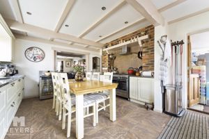 Kitchen/Breakfast Room 2- click for photo gallery